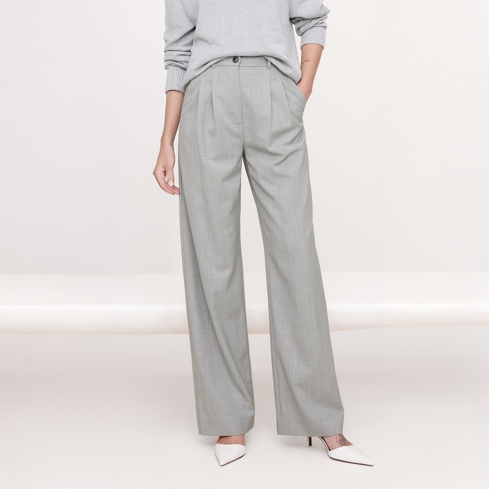 Banana Republic Light Gray Wide-Leg Dress Pants